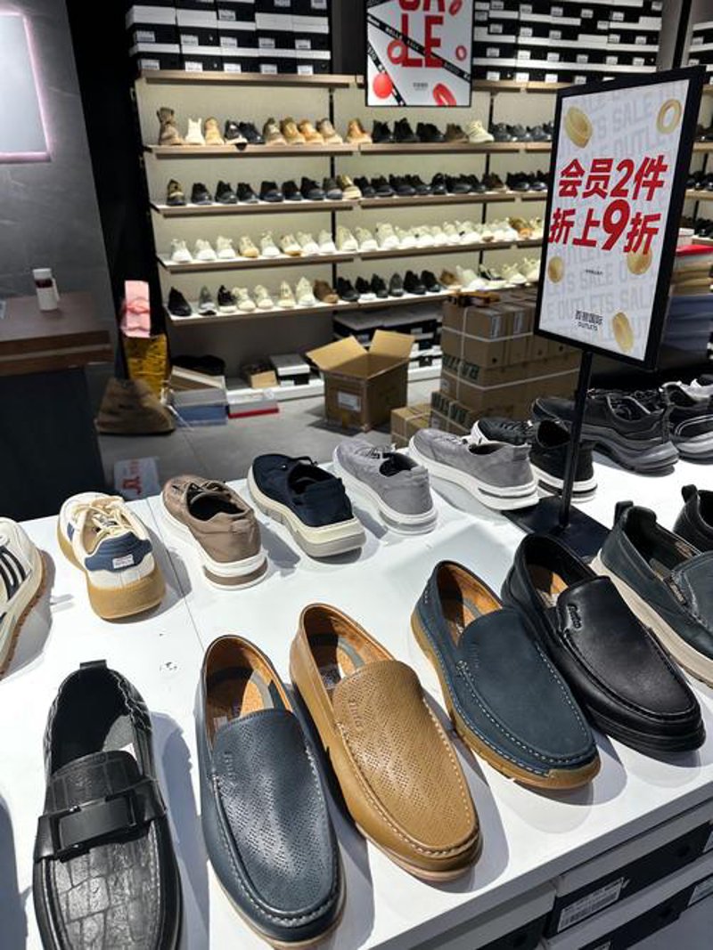 女鞋批发攻略：让美丽经济不再烦恼